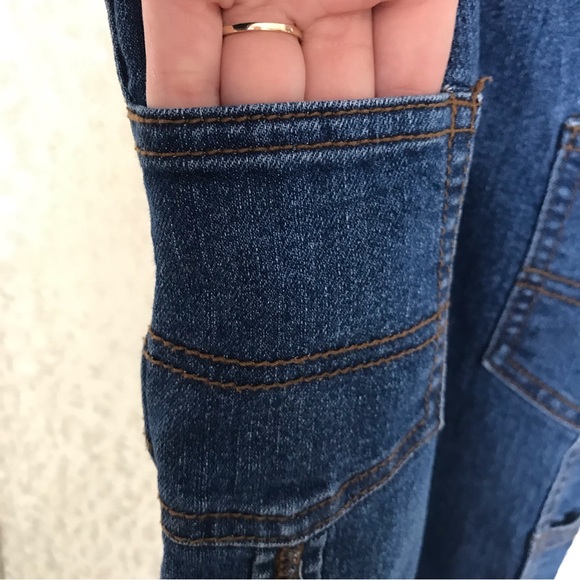 OshKosh B'Gosh - Picture 10 of 16